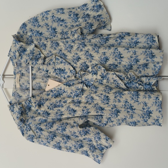 🆕 Doen Henri Floral Ruffle Blouse IN BLEU ROSIER FLORAL Small - Picture 4 of 7